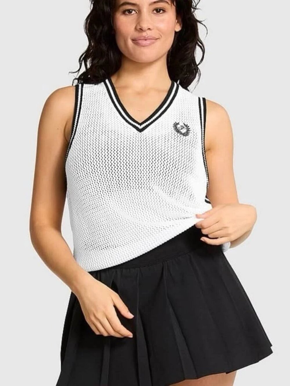 Victoria's Secret PINK Cambridge Knit Cropped Vest  M Preppy Light Academia